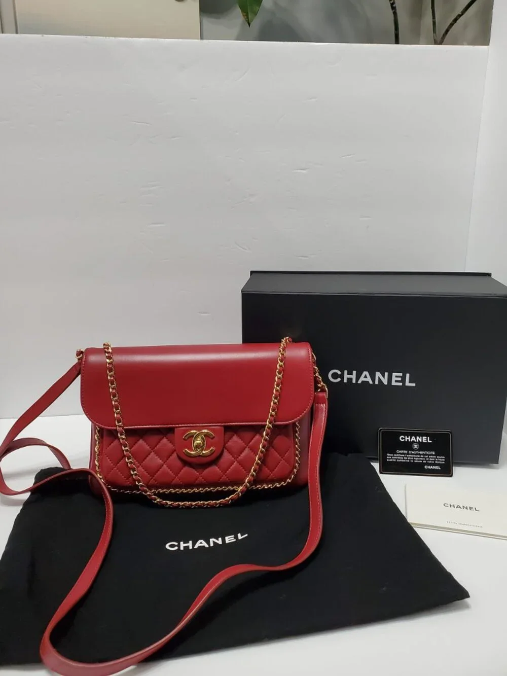 Chanel Unchained Red Leather Messenger Crossbody Flap Bag-NO DUST BAG